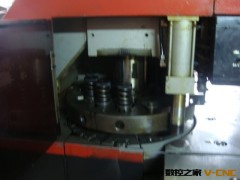 二手数控冲床转让使用中日本AMADA222转塔数控冲床-保修壹年图2