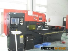 长期供应AMADA245二手数控冲床，二手数控折弯机，数控冲床夹爪图2