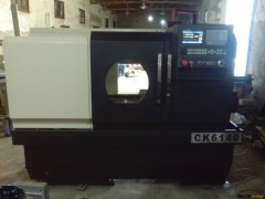 供应优质数控车床图2