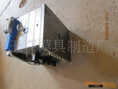供应PET吹瓶模具  吹瓶模具  模具图2