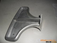 铝合金压铸；模具制造；产品精密加工；表面喷涂图3