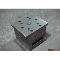 供应厂家直销定制各类注塑模具,压铸模具