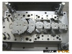花都专业塑胶模具加工，电子产品/汽车产品/化妆品/日用品等模具图3