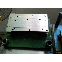供应空调换热器钣金端板模,钣金模具,冲孔落料模具,翻边成型模具