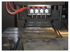 供应【厚板数控冲床】板材自动定位|配置厚板冲专用精密模具-重庆图2