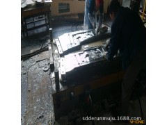 山东德润 专业制作加工 玻璃钢模具 艺术井盖模具图2