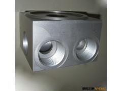 提供非标精密阀块加工制作图3