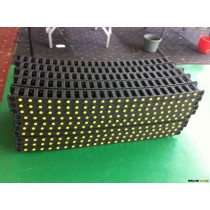 厂家直销金属软管拖链.塑料拖链大量批发全网价格最低保证质量