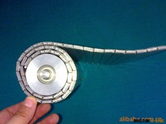 卷帘门式铝合金防护卷帘图2