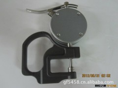 测厚仪，数显、表盘测厚规。数显千分测厚规。图2