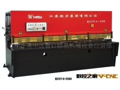 扬力集团苏州底价推荐钢板机身QC12Y-8 x3200系列液压摆式剪板机图2