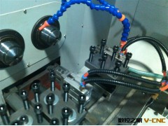 0632双主轴机床图3