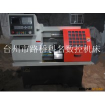 厂家直销 高精度数控机床 可选配配置价格订制数控车床加自动送料