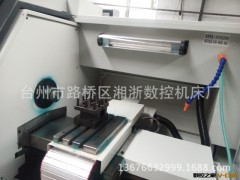 精密数控车床图2