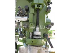 厂家直销多功能ZX6332P摇臂炮塔铣床.台湾炮塔铣床，立式铣床图3
