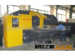 供应伺服液压数控转塔冲床图2