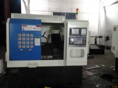 厂家直销高精密高刚性排刀式数控车床图2