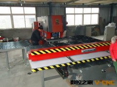 数控冲床 青岛厂家直销   行业领先品牌  欢迎致电图2