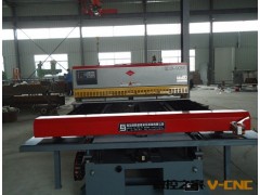 恒新建德薄板剪板送料机 生产 研发 销售 一条龙服务图2