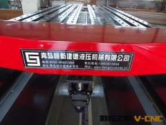 专业生产剪板送料机 人性化设计 使用更方便图2