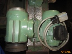 万能工具磨床MA6025配件万能头架图2