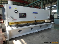厂家热销 QC11Y 12x4000 上海产 闸式剪板机图2