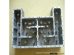 高速钻孔攻牙机机身 专业机械供应TP600加工中心 劳达厂家直销图3