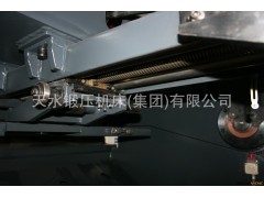 液压摆式剪板机图2
