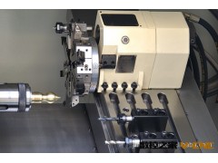 全自动加工刀塔式数控车床，液压夹紧，线轨，广东中山科挺CNC。图2
