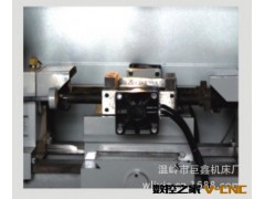 KPD70/680A铣端面打中心孔机床图2