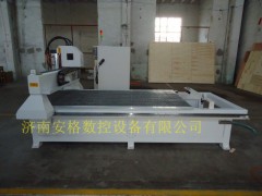 济南数控1325直排式木工加工中心自动换刀雕刻机图2