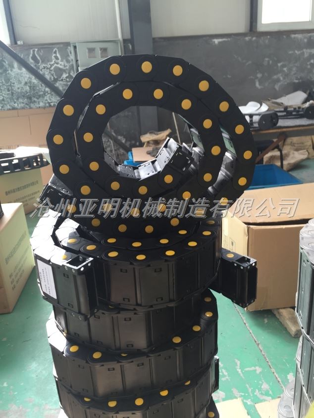 大量批发优质尼龙塔克链 增强尼龙材质拖链