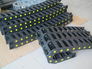 大量批发优质尼龙塔克链 厂家直销