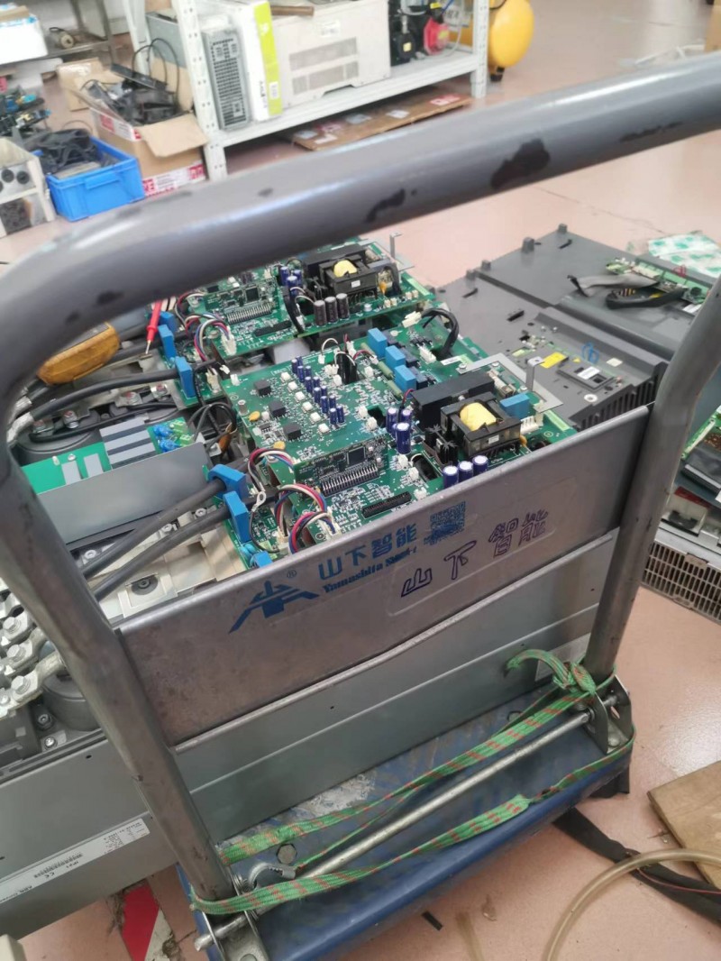 佛山ABB变频器ACS880系列报SSW故障维修