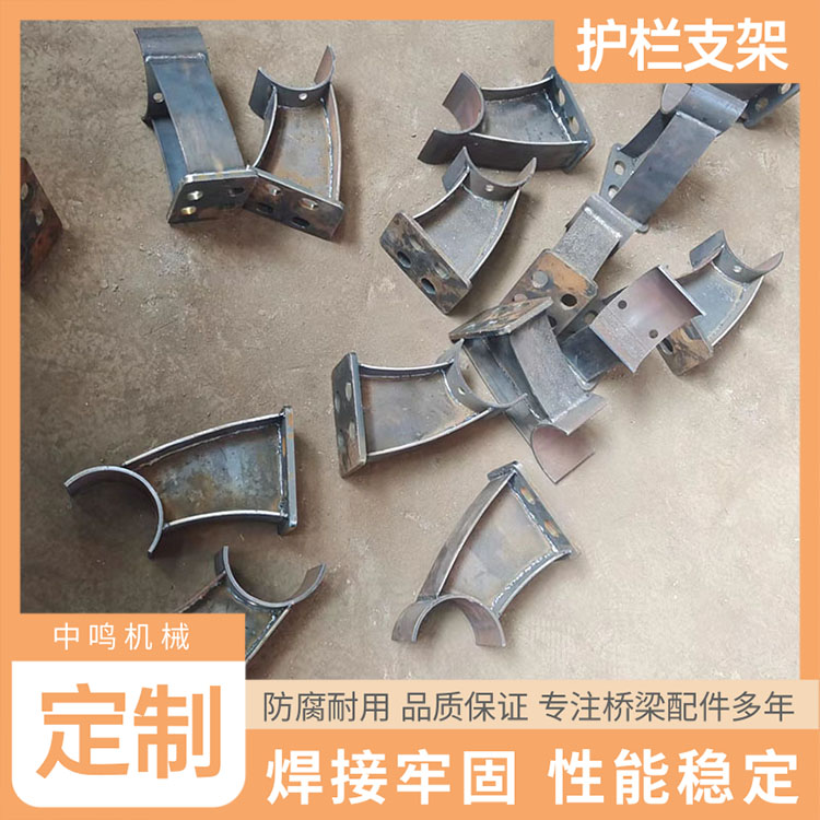铸铁焊接防撞立柱 镀锌防撞栏杆支架 市政围栏底座